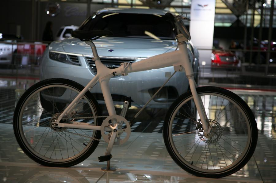 Saab 9-X BioHybrid Concept 2008 года  (фото 2 из 69)